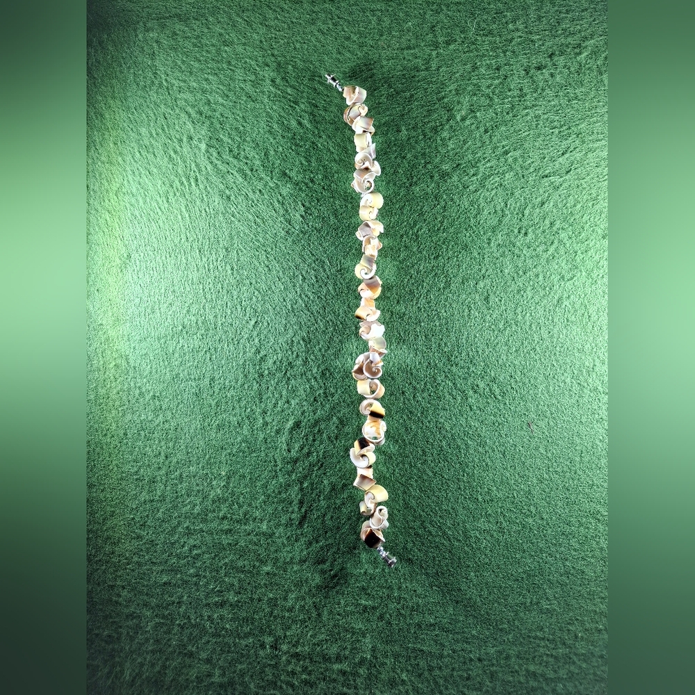 Hawaiian Tiger Conch Spiral Shell Bracelet